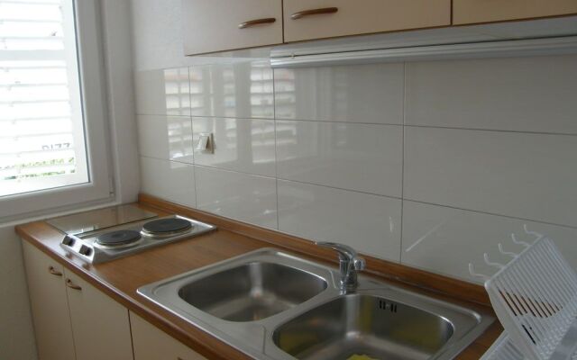 Apartments Ljubo