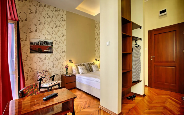 Stare Kino Cinema Residence