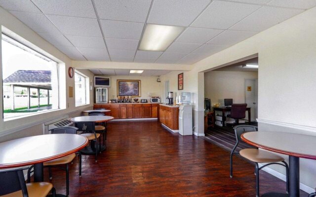 Econo Lodge Carbondale