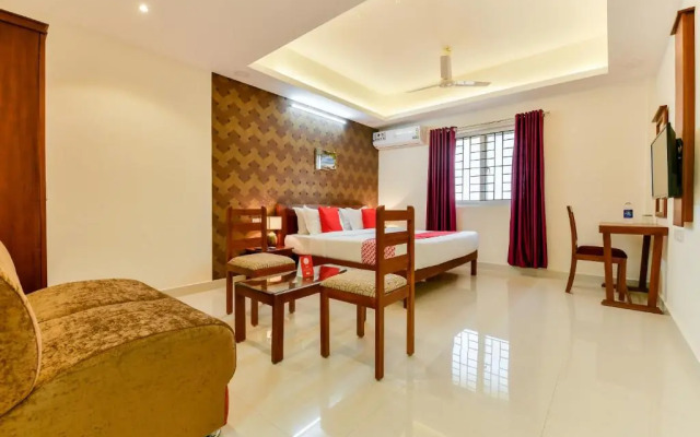 OYO 24373 Hilite Inn