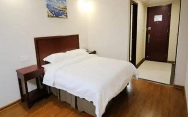Green Tree Inn Changsha West Bus Station Business Hotel