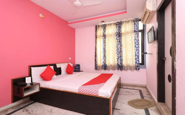 Shah Palace By OYO Rooms