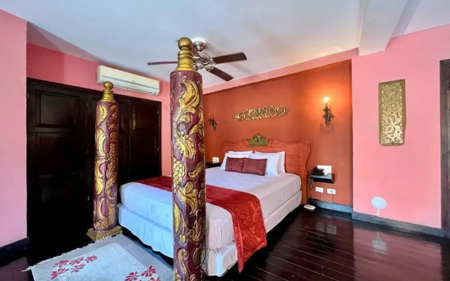 8aps-4 Luxury House in the Historic Center With Pool Air Conditioning and Wifi - Cottages_and_Houses in Cartagena - Photo 3