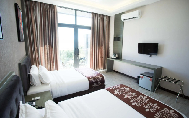 Vienna Hotel (Newly Renovated 2025)