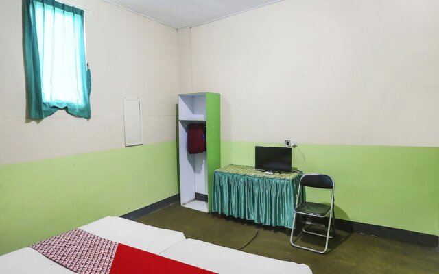 OYO 90825 Hotel Lizha 2