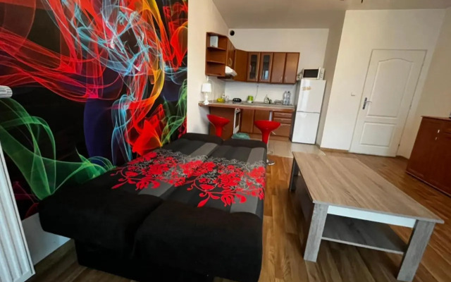 MONFas APARTMENT GARDEN CITY