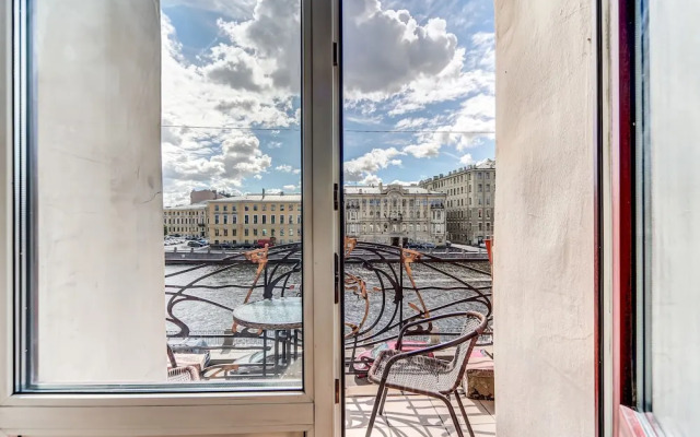 Guest house at Fontanka River Embankment 85