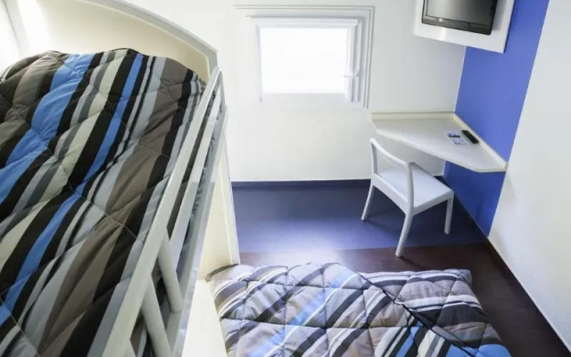 HotelF1 Cergy St Christophe