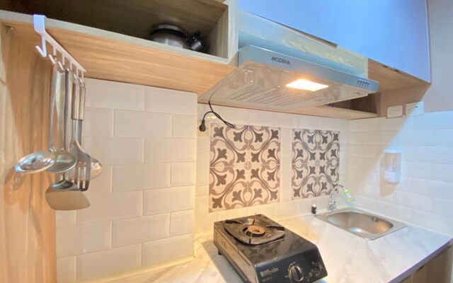 Glam Decor Studio Apartment at Emerald Towers