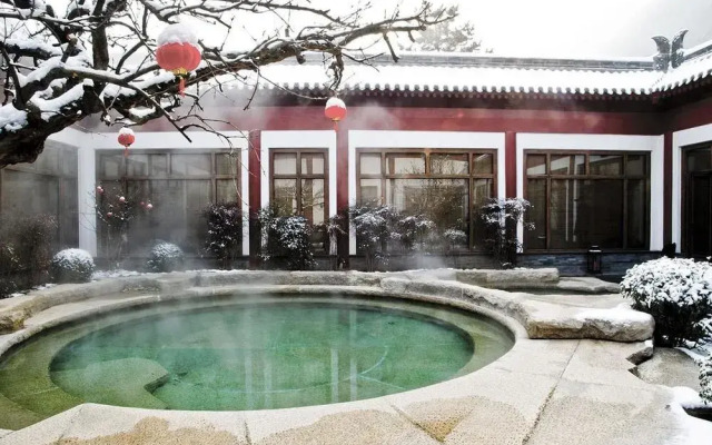 Huaqing Palace Resort & Spa