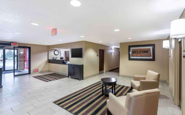 Extended Stay America Select Suites - Milwaukee - Wauwatosa