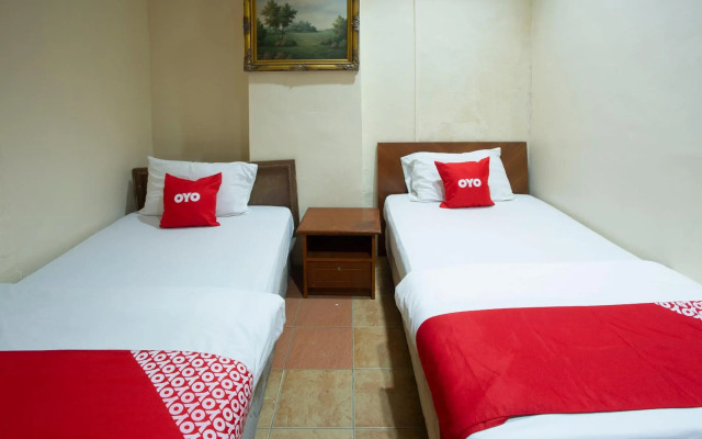 SPOT ON 90137 Casavilla Hotel Pudu