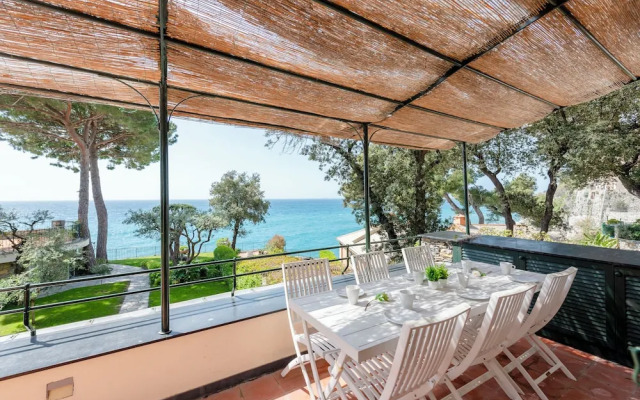 Wonderful Villa In Mulinetti