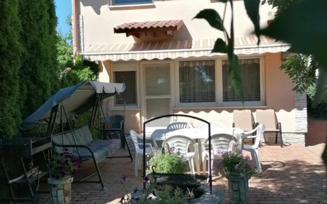 Gyöngy és Miki Apartmanok
