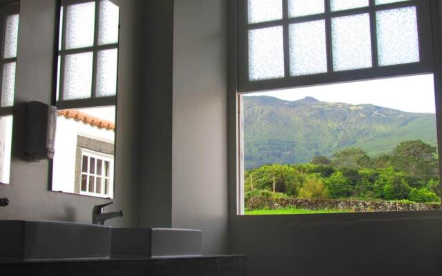 Azores Youth Hostels - Pico