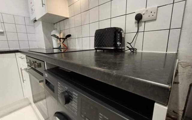 Cosy, Modern House Nearby Seafront - Southend
