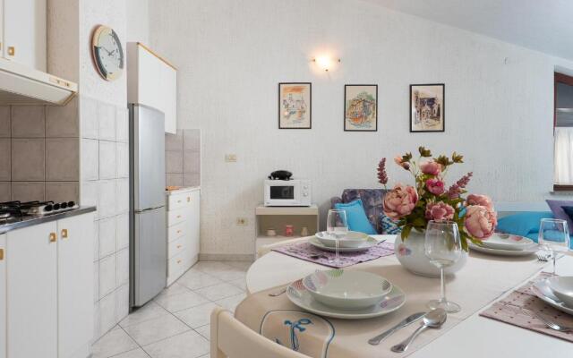 Apartment Roce