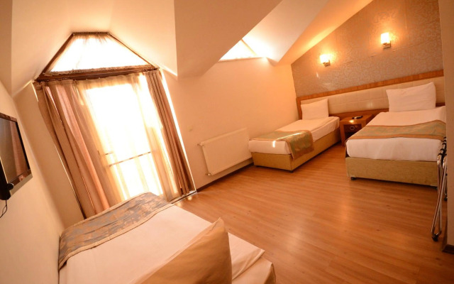 Grand Anzac Hotel