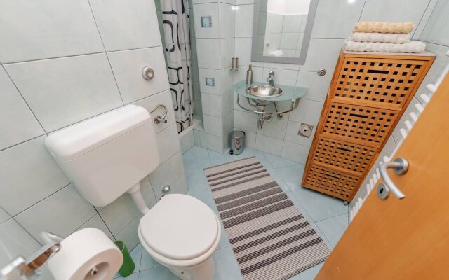 Romantic Oasis -mediterranean Style Studio