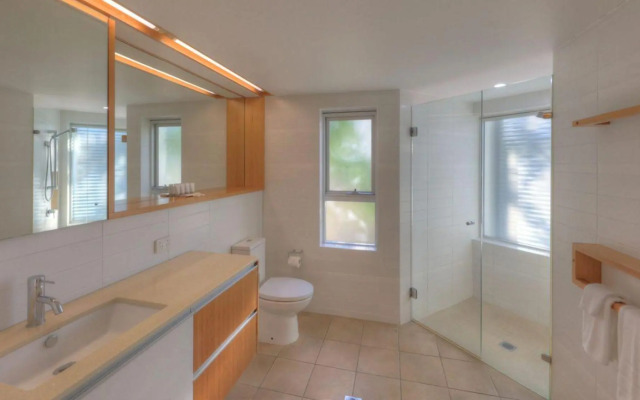 Maggies Beachfront Apartments