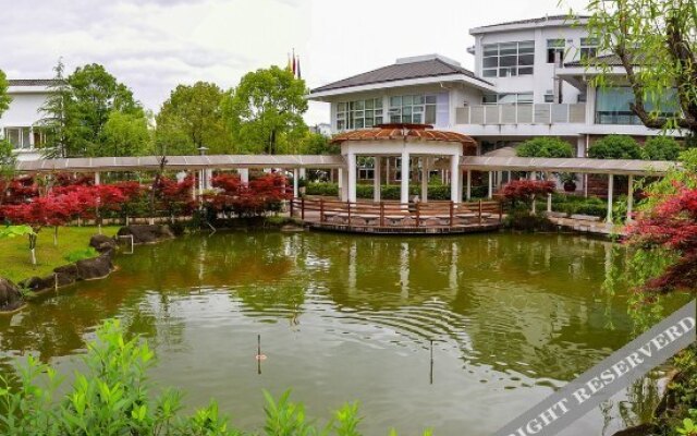 Wangfeng Gaden Hotel