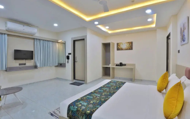 Hotel The Grand Radhey