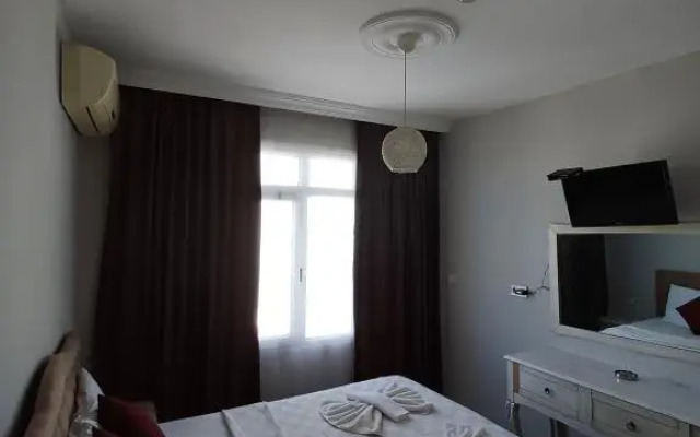 Renos Otel Cafe Sigacik