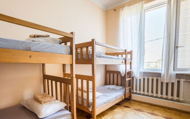 M42 Hostel
