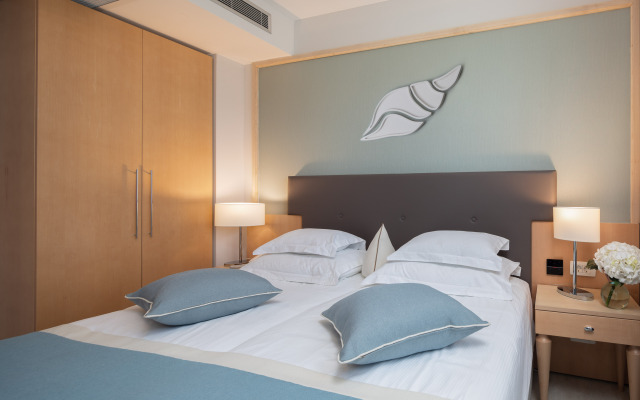 Aparthotel Flora