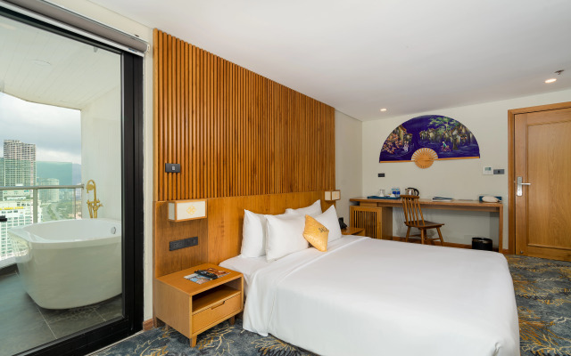 Sala Danang Beach Hotel