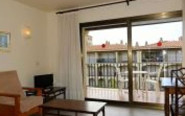 Apartamento con terraza cerca del centro