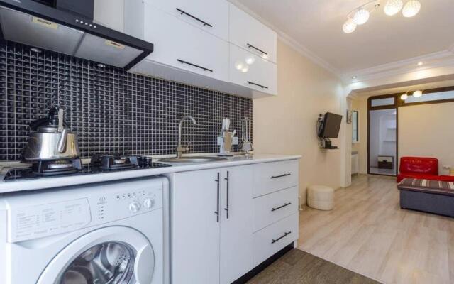 Modern 1BR In The Heart of Batumi