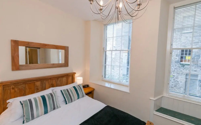 Royal Mile Apartments