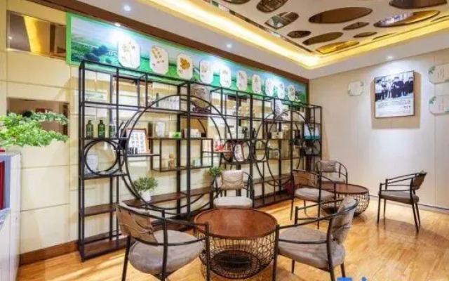 Xilin Hotel (Zhengzhou Erqi Wanda Plaza)