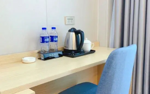 Fangxian Rich Hotel