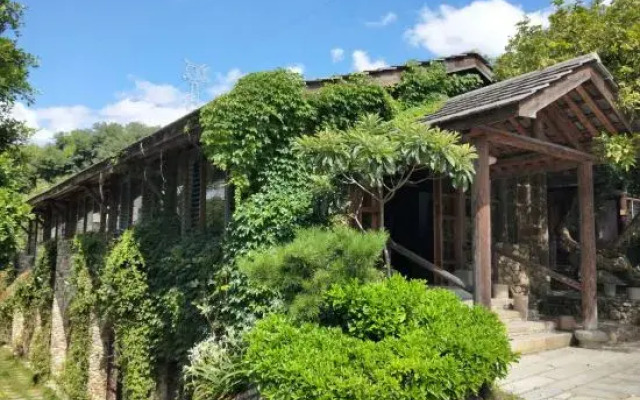 Zhuyang Shanfang Inn
