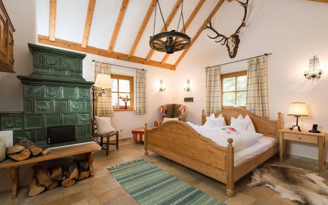 Schloss Prielau Hotel & Restaurants