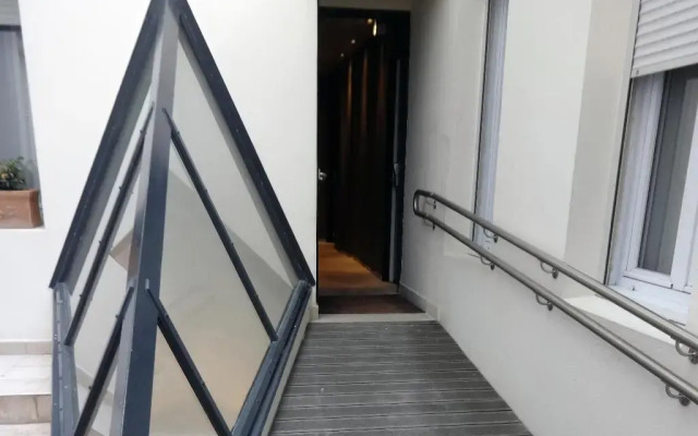 Libertel Canal Saint Martin