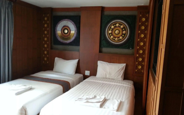 Renoir boutique hotel