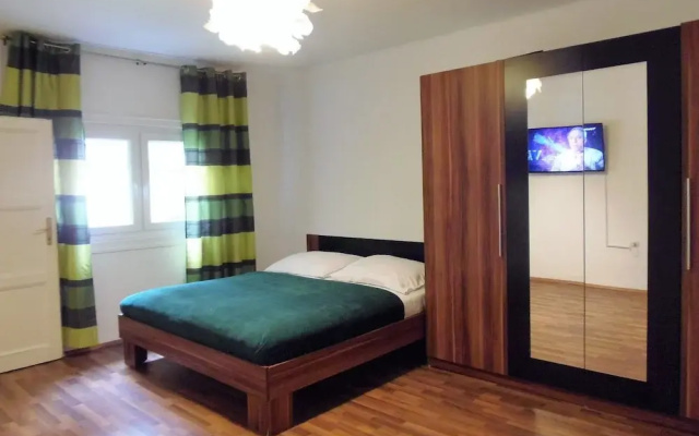 Budapest Promenade Apartments