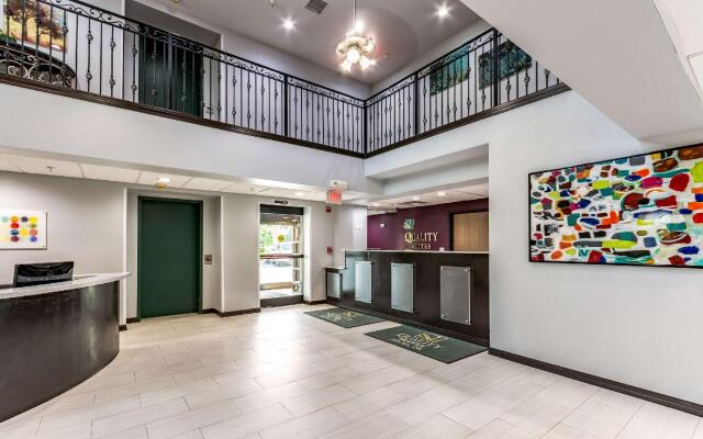 Quality Suites I-44