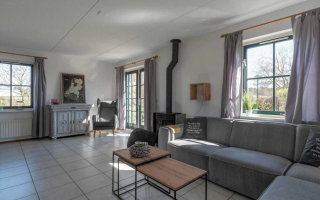 Stylish Villa With Garden