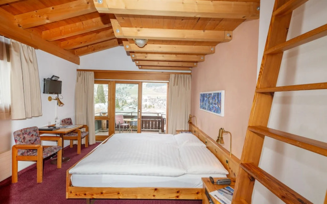 T3 Hotel Mira Val
