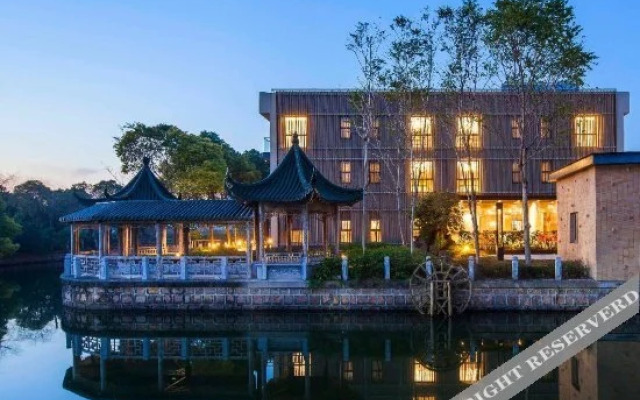 Yiwai Puyuan Guesthouse