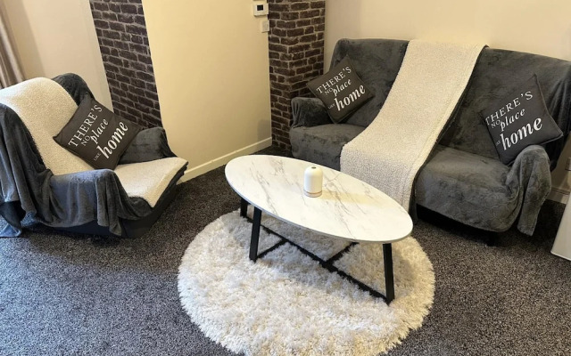 Central Glasgow Apartment - Sleeps 2 & Kitchen