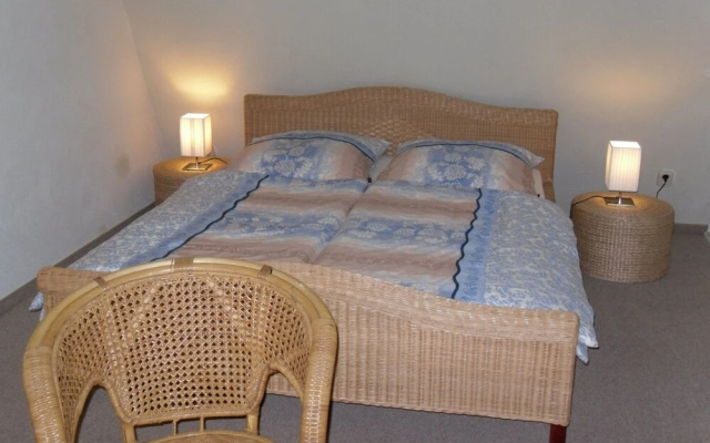 Cozy mansion in artist studio in Steffenshagen with terrace