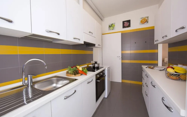 The Square Apartment