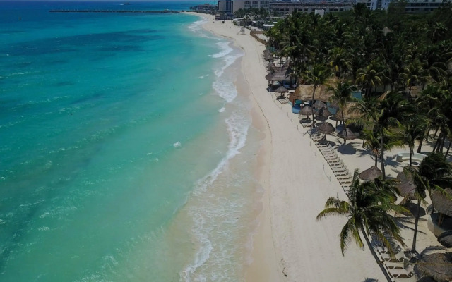 Mahekal Beach Front Resort & Spa