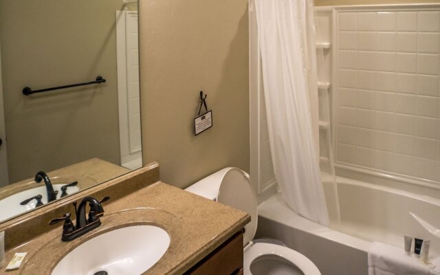 Candlewyck Cove Resort