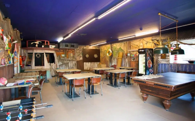 Villa With Roof Terrace Near Veluwemeer